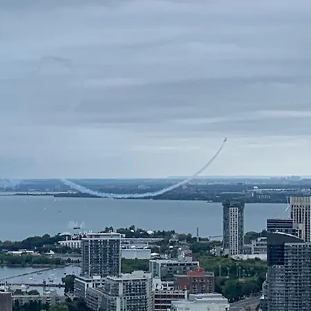 Magnificient View Next Cn Tower/Rogers/Union/Mtcc Apartment